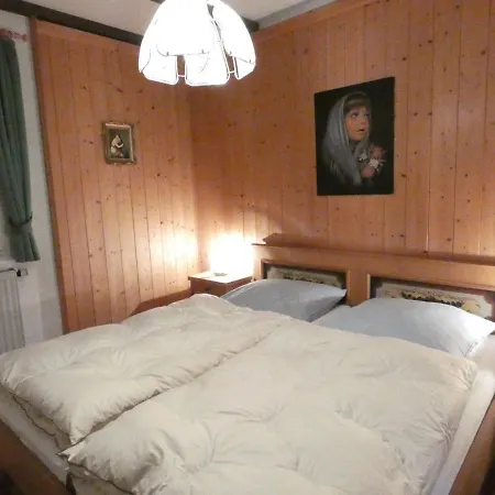 Am Hohen Bogen-12 Apartman *